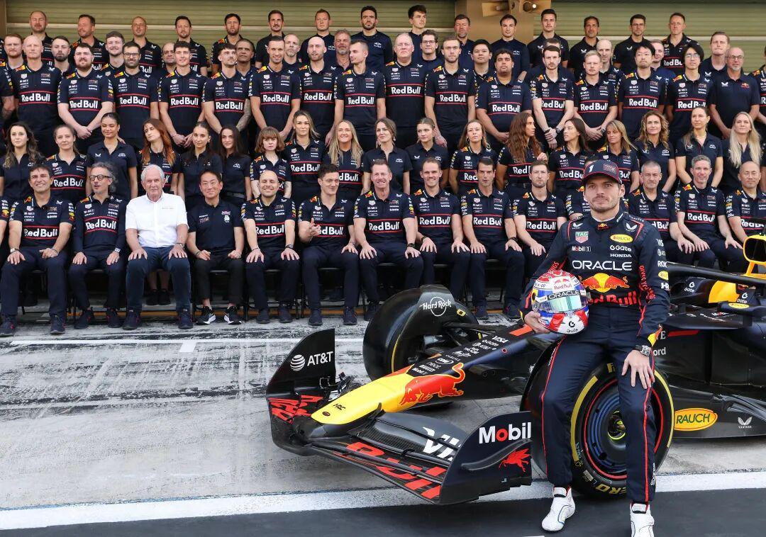 红牛最先发布新车！福特性能总监：必须赛季一开始就具备竞争力！