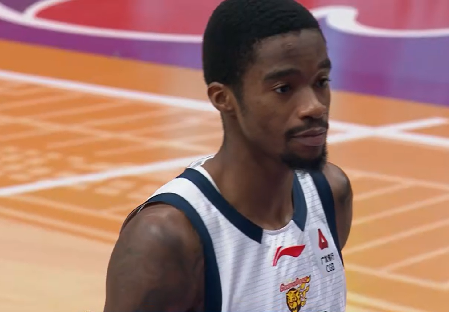 世预赛官方app下载-输给上海10分!揪出3个“混子”,坑惨了广东队