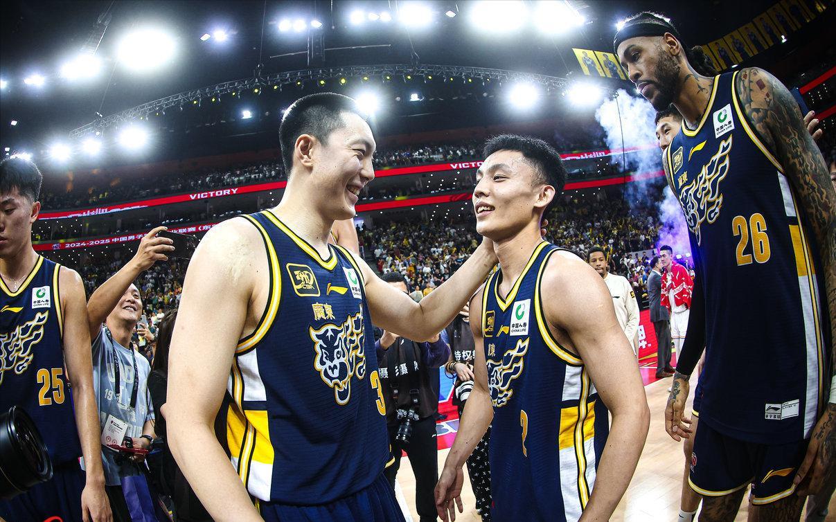 世预赛高清直播入口-周琦落选!男篮21人名单出炉,赵继伟回归,广东国手人数超北京