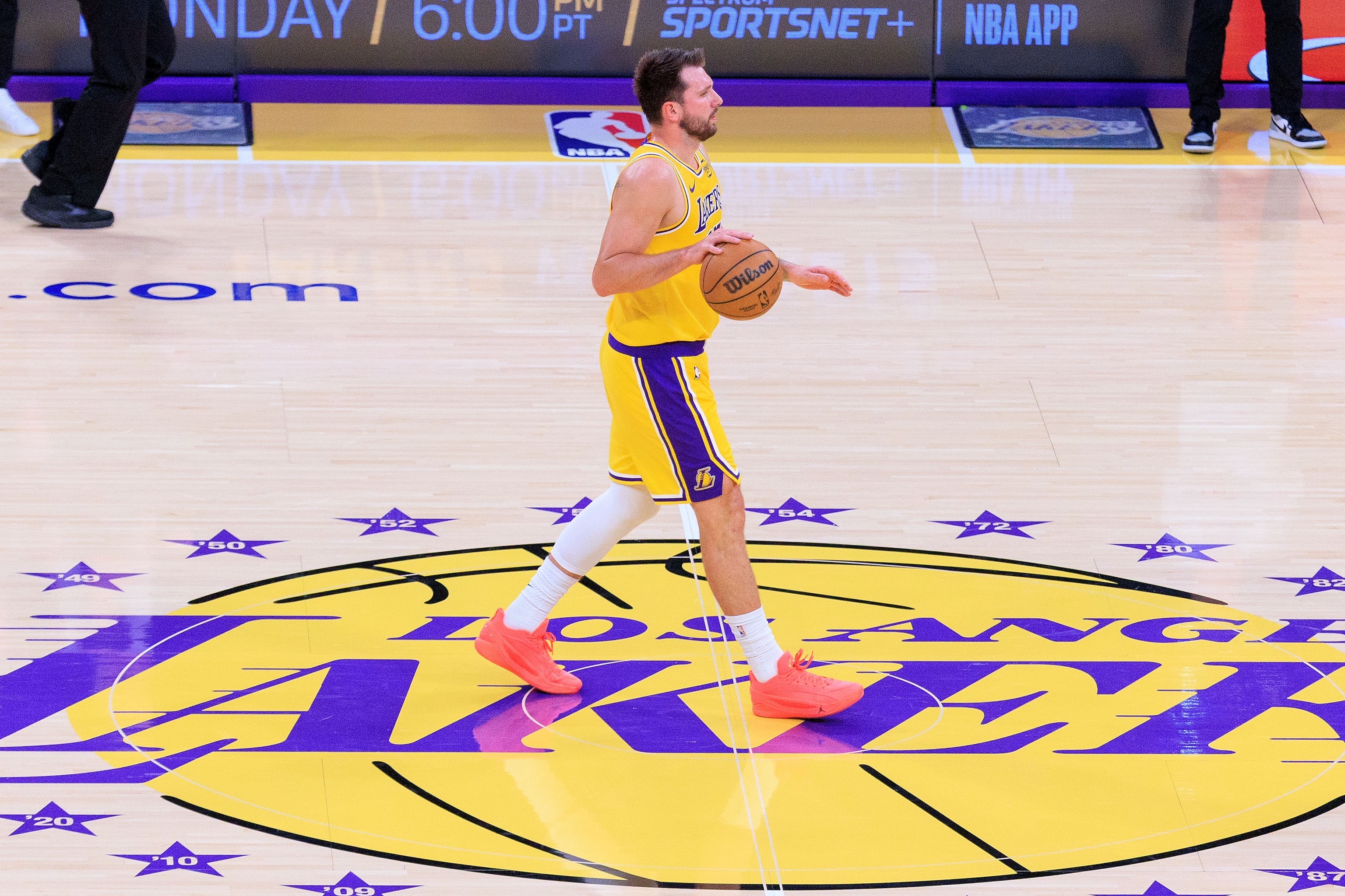 世界杯预选赛下载-30+三双谁最多?第一遥不可及 东欧双胖来势汹汹 威詹登字乔在列