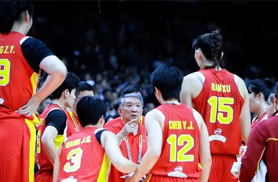 世预赛官方app下载-出线了！中国女篮84-74，数据一目了然，不是韩旭，最大功臣是她