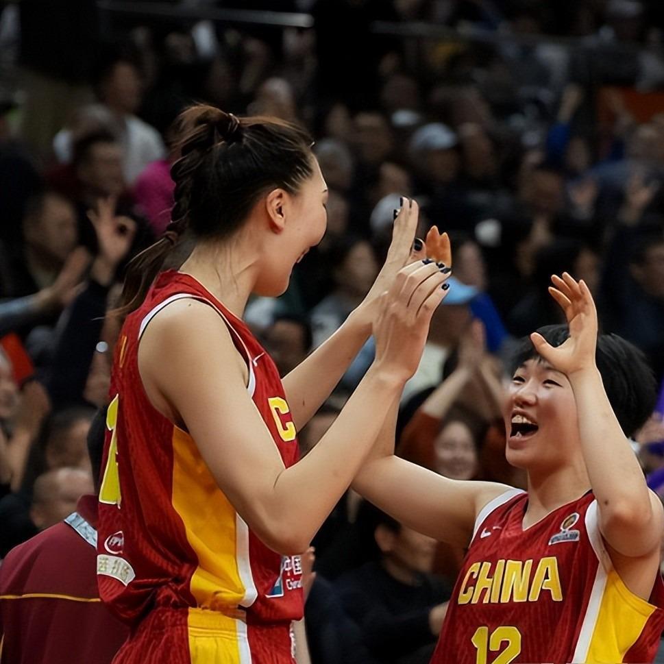 世预赛官方app下载-出线了！中国女篮84-74，数据一目了然，不是韩旭，最大功臣是她