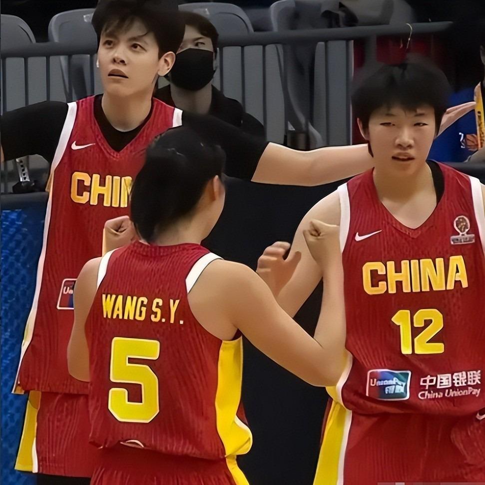 世预赛官方app下载-出线了！中国女篮84-74，数据一目了然，不是韩旭，最大功臣是她